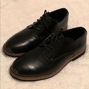 Deerstags Boys Dress Shoes Size 5 1/2